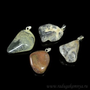 Кулон из яшмы серебряной