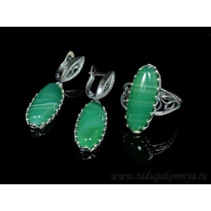 Кольцо и серьги с агатом тонированным, цвет зеленый Кольцо и серьги с агатом тонированным, цвет зеленый