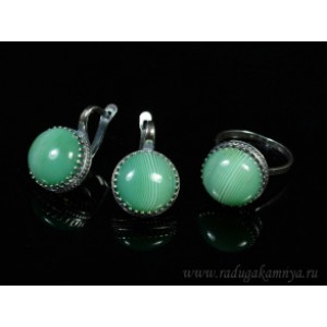 Кольцо и серьги с агатом тонированным, цвет зеленый Кольцо и серьги с агатом тонированным, цвет зеленый