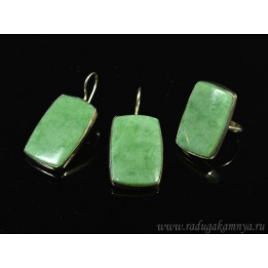 Кольцо и серьги нефрит прямоугольник