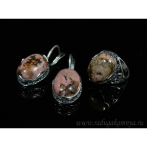 Кольцо и серьги с родонитом