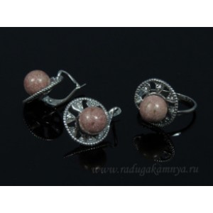 Кольцо и серьги с родонитом