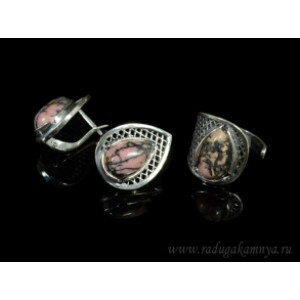 Кольцо и серьги с родонитом.