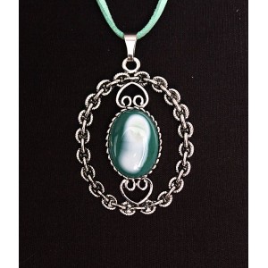 Кулон из агата зеленого (тонировка) 