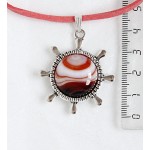 Кулон из сардоникса 