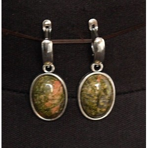 Серьги из унакита, простой овал 18х13мм, швензы посеребрение
