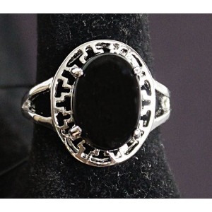 C830 Кольцо родиум с ониксом черным "греческое" р-р 17