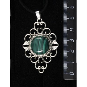 Кулон из малахита, круг 18мм, "ромб с узором"