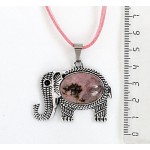 Кулон из родонита "слон", овал 25х18мм