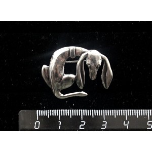 Брошь металл "собака" (посеребрение оксидированное)