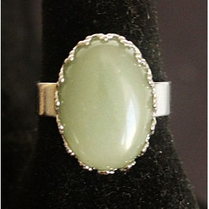 Кольцо с авантюрином зеленым, овал 18х13мм, безразмерное