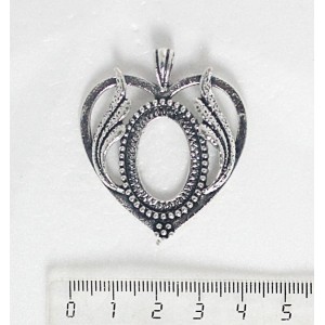 Основа для кулона "сердце с крыльями", сеттинг овал 25х18мм, цвет ант. серебро