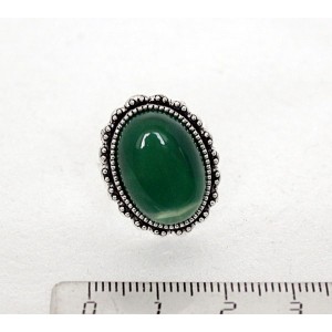 Кольцо с агатом зеленым (тонировка), овал 18x13, литая оправа, безразмерное