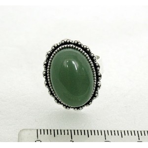 Кольцо с авантюрином зеленым, овал 18x13, литая оправа, безразмерное