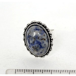 Кольцо с лазуритом (бело-синий), овал 18x13, литая оправа, безразмерное