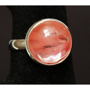 Кольцо из халцедона розового, круг 12мм, безразмерное