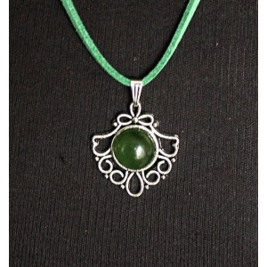 Кулон из нефрита, круг 12мм, оправа "балерина"