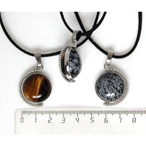 Кулон из тигрового глаза и обсидиана снежного, круг 20мм, оправа "глобус", двусторонний