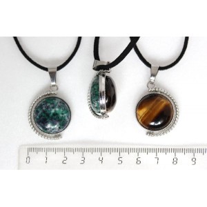 Кулон из цоизита и тигрового глаза, круг 20мм, оправа "глобус", двусторонний