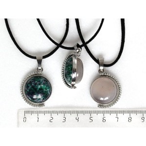 Кулон из цоизита и агата серого, круг 20мм, оправа "глобус", двусторонний