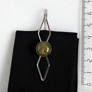 Заколка (зажим для волос) из унакита, круг 12мм