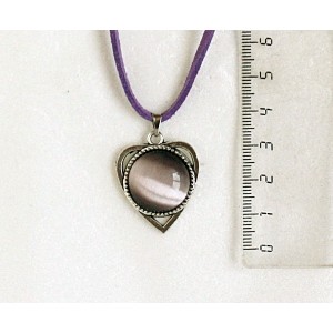 Кулон из кошачьего глаза (синт.), круг 18мм, оправа "сердечко", цвет сиреневый
