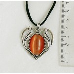 Кулон из кошачьего глаза (синт.), овал 25х18мм, оправа "сердце с крыльями", цвет оранжевый
