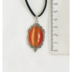 Кулон из кошачьего глаза (синт.), овал 25х18мм, оправа "медальон", цвет оранжевый