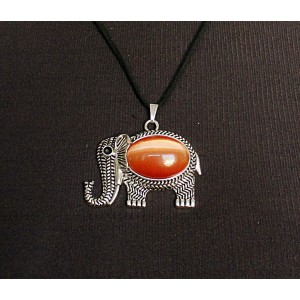 Кулон из кошачьего глаза (синт.) "слон", овал 25х18мм, цвет оранжевый