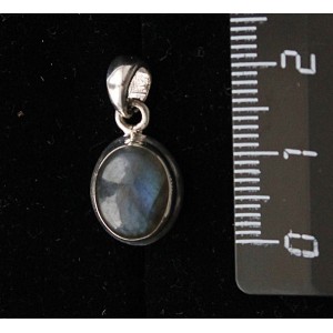 C925 Кулон 2.1г лабрадорит овал 10х8мм
