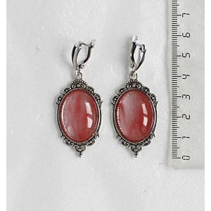 Серьги из халцедона розового, овал 25х18мм, оправа "медальон", швензы посеребрение