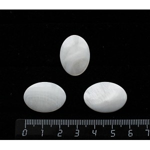 Перламутр белый, кабошон овал 25х18мм