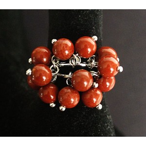 Кольцо с яшмой красной "гроздь" безразмерное