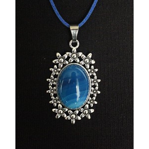 Кулон из агата синего (тонировка) "клумба", овал 25х18мм