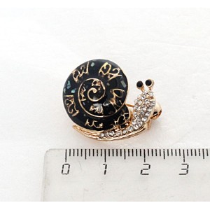 Брошь со стразами "улитка, цвет черный+золотистый