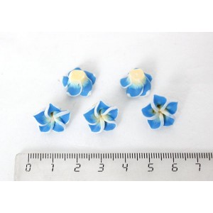 Бусина-цветок из полимерной глины, цвет синий