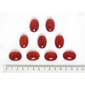 Янтарь иск. овал 25х18мм, коньячный