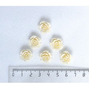 Бусины розочки 15мм цвет кремовый