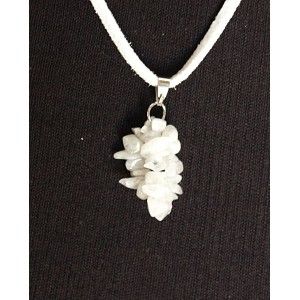 Кулон из лунного камня (беломорит), галтовка 3 нити