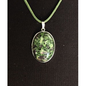 Кулон из цоизита, овал 30х22мм