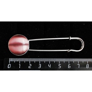 Брошь-булавка из кошачьего глаза (синт.), цвет розово-сиреневый, круг 20мм