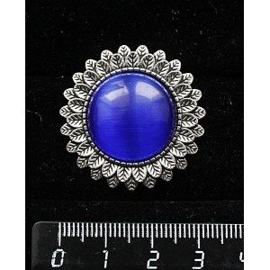 Брошь из кошачьего глаза (синт.), цвет синий индиго, "подсолнух", круг 20мм