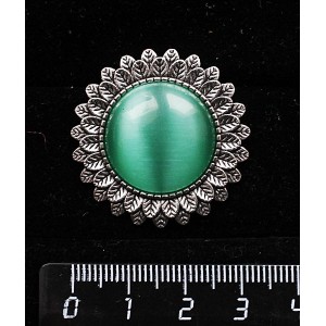 Брошь из кошачьего глаза (синт.), цвет зеленый мятный, "подсолнух", круг 20мм