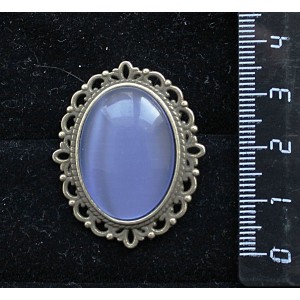 Брошь из кошачьего глаза (синт.), овал 25х18мм, цвет синий лавандовый, оправа с узором цвет бронза