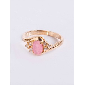 Кольцо с розовым кошачьим глазом (синт.) "1 камень 6 цирконов"