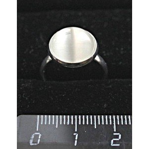 Кольцо с кошачьим глазом (синт.), круг 12мм, цвет белый, безразмерное