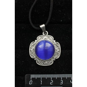 Кулон из кошачьего глаза (синт.), цвет синий индиго, круг 20мм, оправа "4 лепестка"