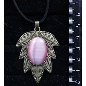 Кулон из кошачьего глаза (синт.), овал 25х18мм, цвет розовый, "лист"