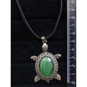 Кулон из кошачьего глаза (синт.), овал 25х18мм, цвет зеленый травяной, "черепаха", оправа цвет бронза