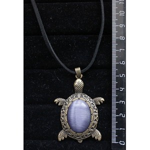 Кулон из кошачьего глаза (синт.), овал 25х18мм, цвет фиолетовый, "черепаха", оправа цвет бронза